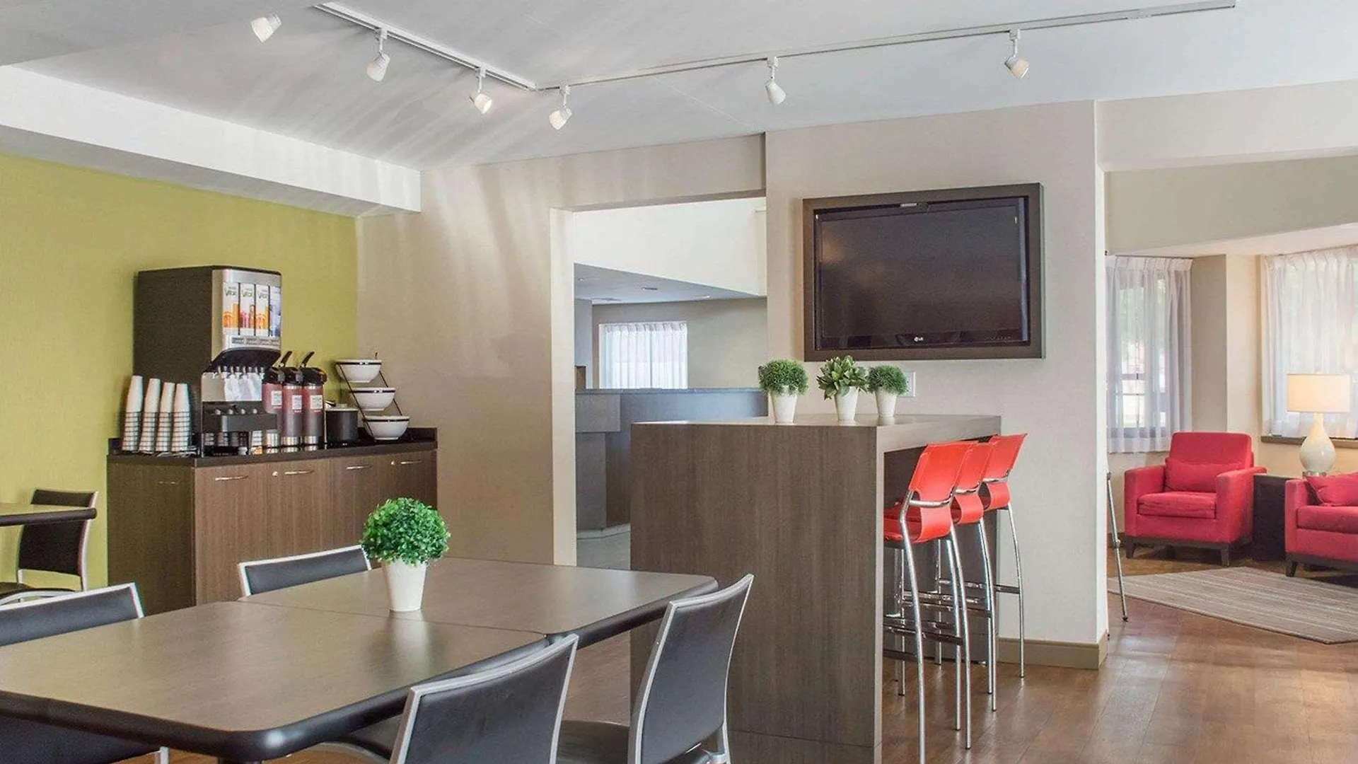 Comfort Inn Cambridge Canada
